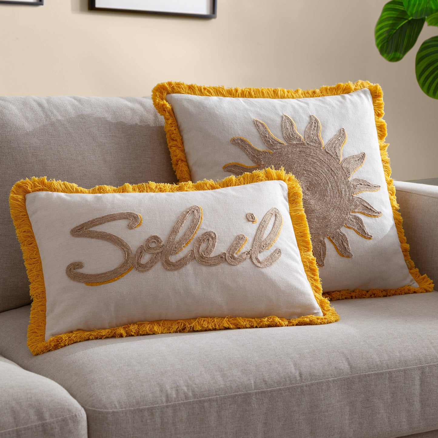 Soleil Kissen Gelb bestickt – 30 × 50 cm