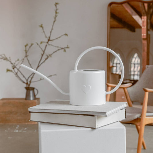 Gießkanne „Herz“ – Weiß, aus Metall