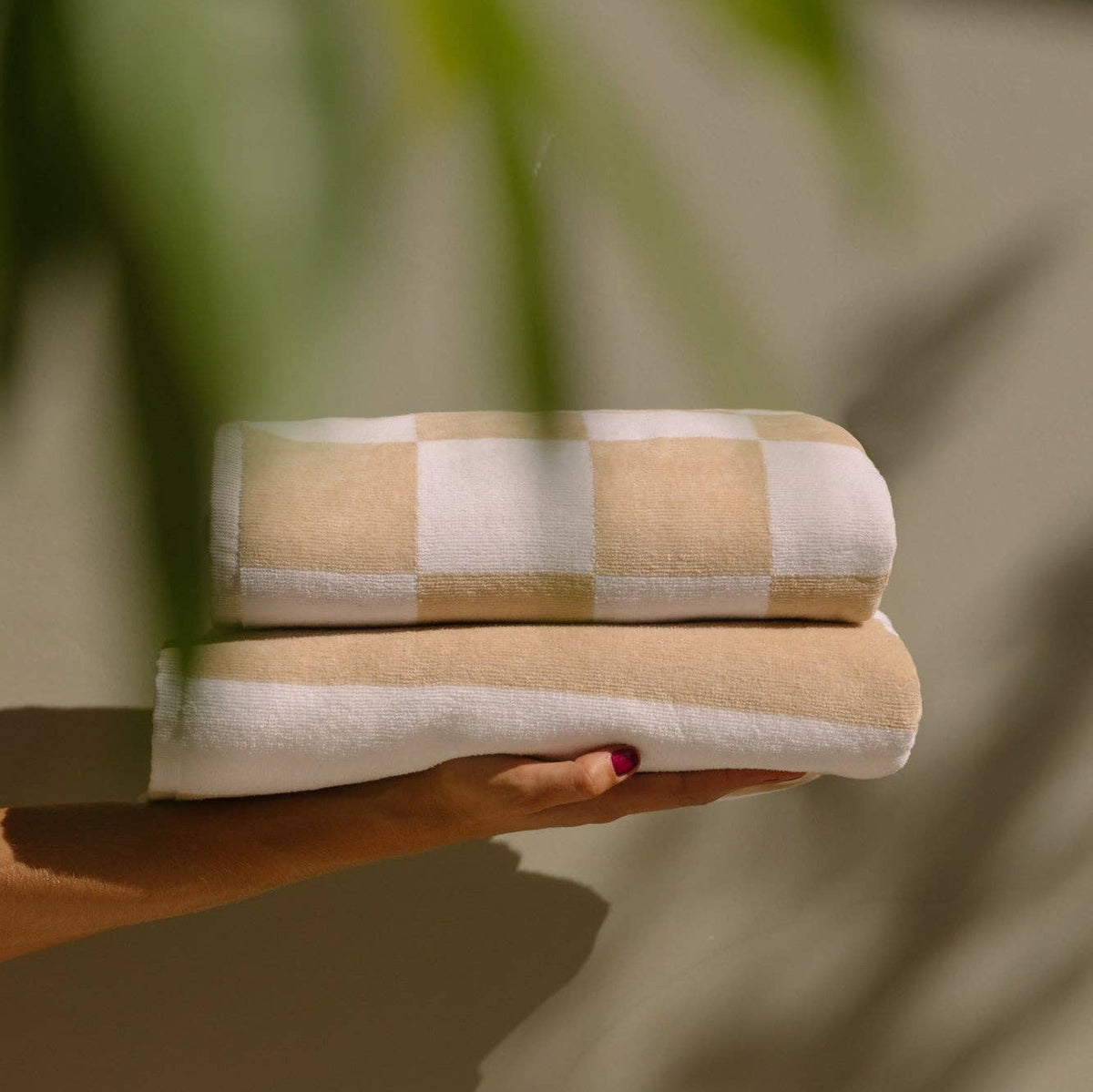 Premium Strandtuch Gibalta, aus Baumwolle, Beige gestreift, 100 × 180 cm