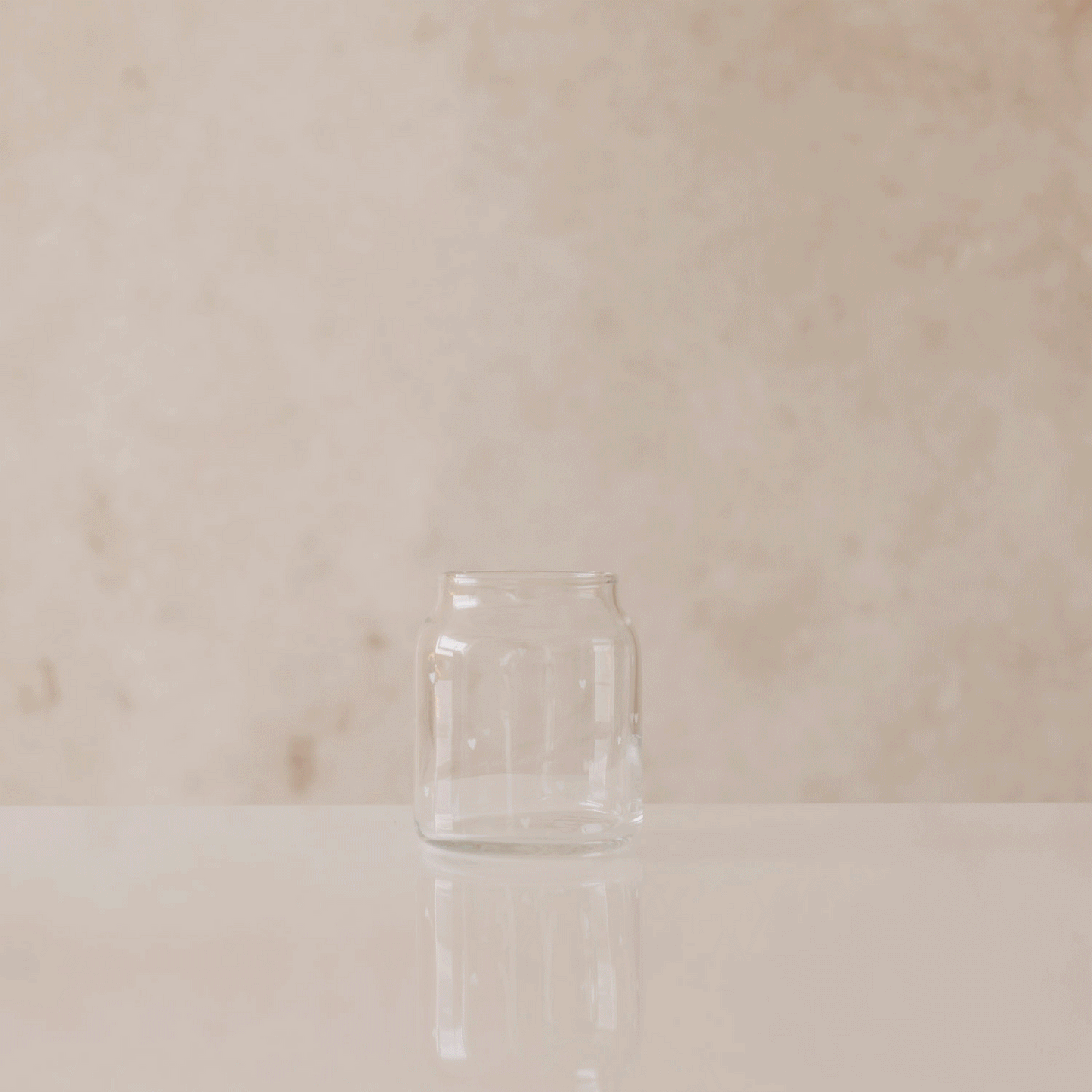 Vase aus Glas klein Herzen weiß (VE = 6 Stk.)