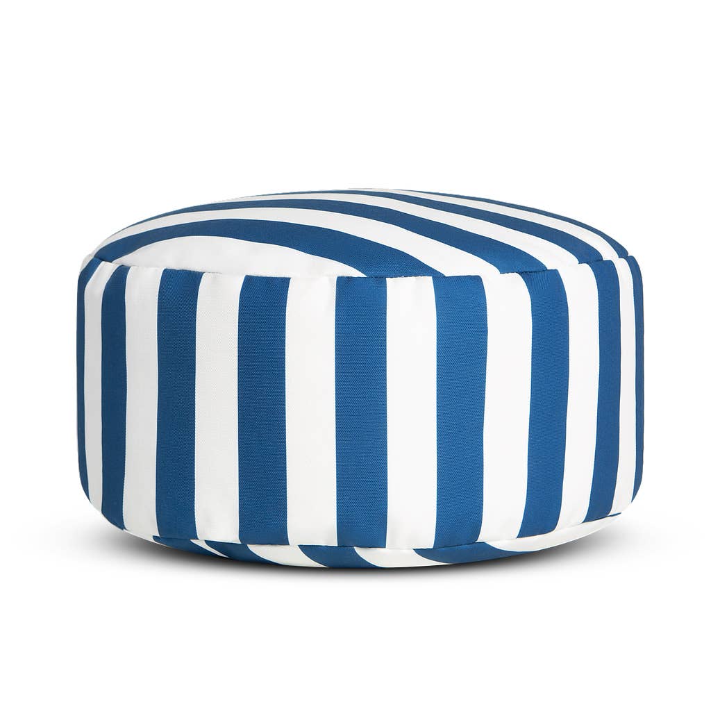 Wasserfester blauer und weißer Sitzsack für drinnen und draußen.