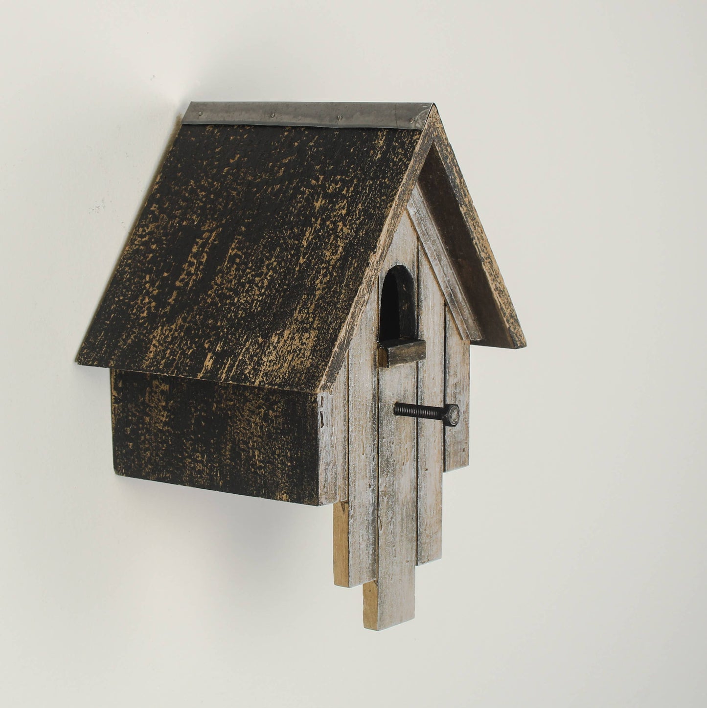 Rustikales Vogelhaus aus Holz – Grau-Braun