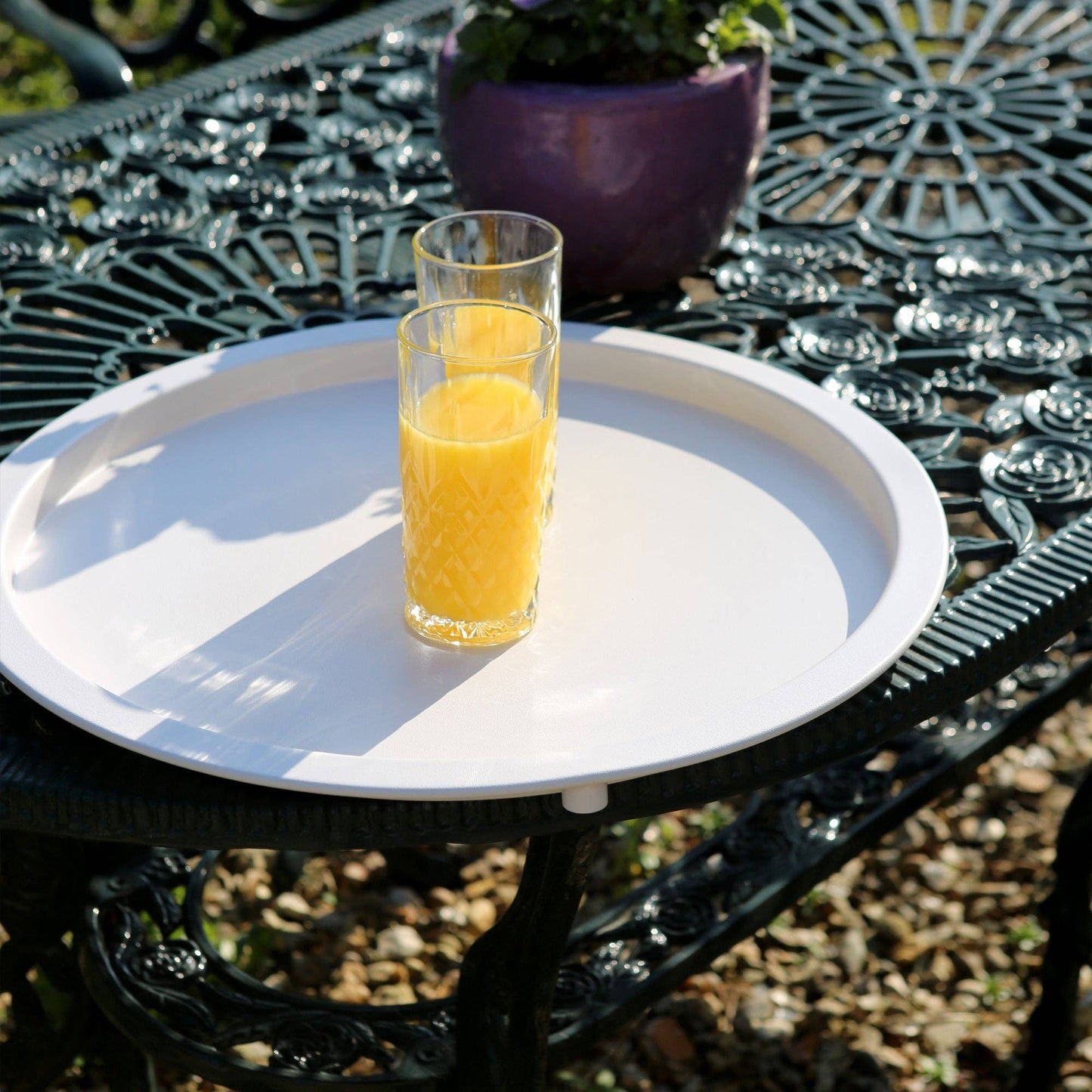 Runder Tabletttisch aus Stahl – von Harbour Housewares