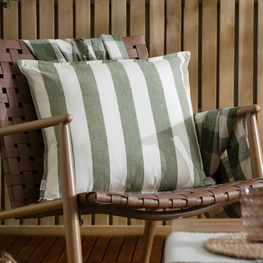 Hayle Outdoor-Kissen grün gestreift – 50 × 50 cm