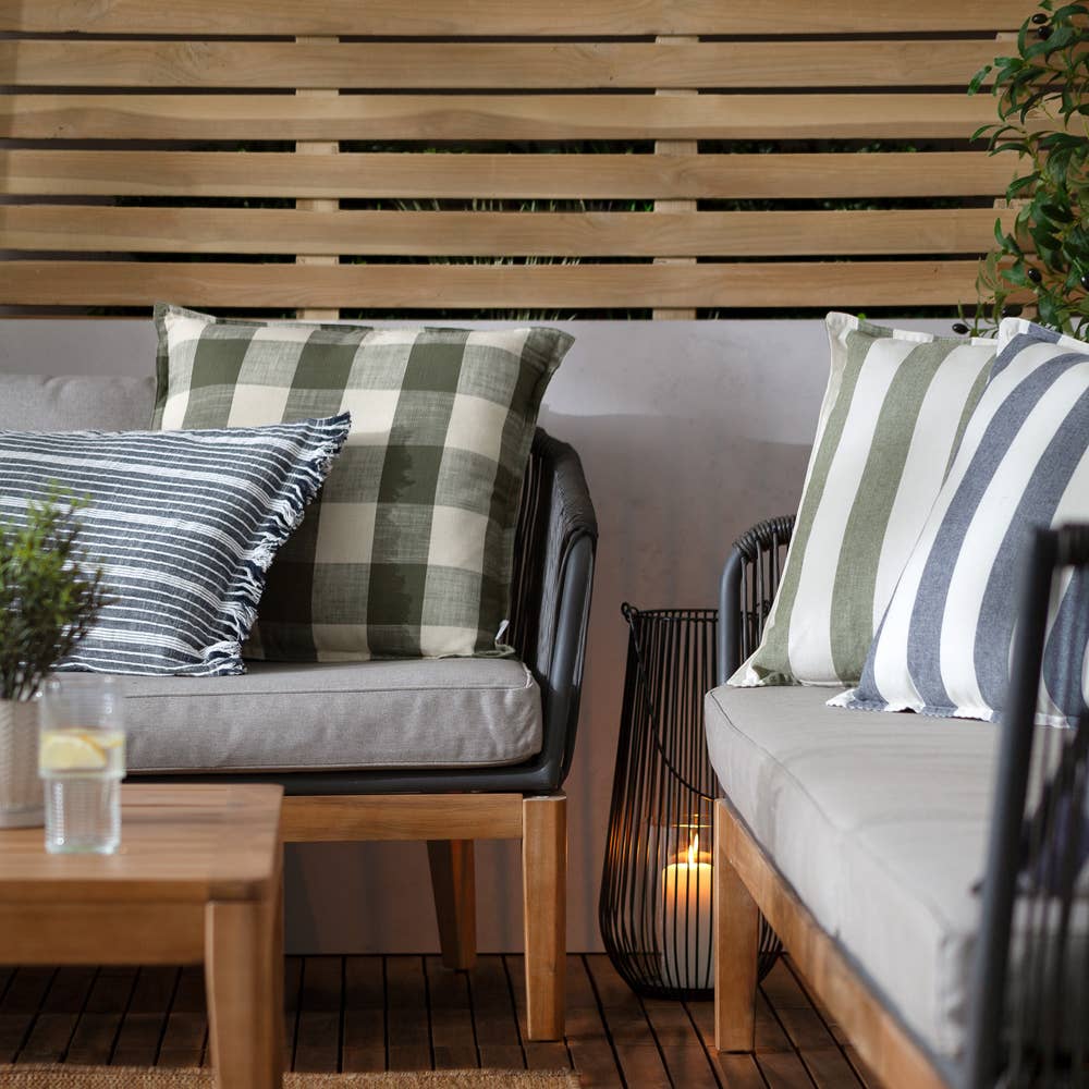 Hayle Outdoor-Kissen grün gestreift – 50 × 50 cm