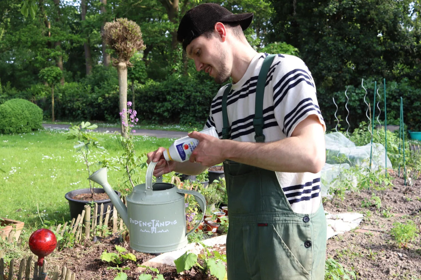 Lebender Universal Dünger Organic-Balance – Natürliche Stärke für gesunde Pflanzen