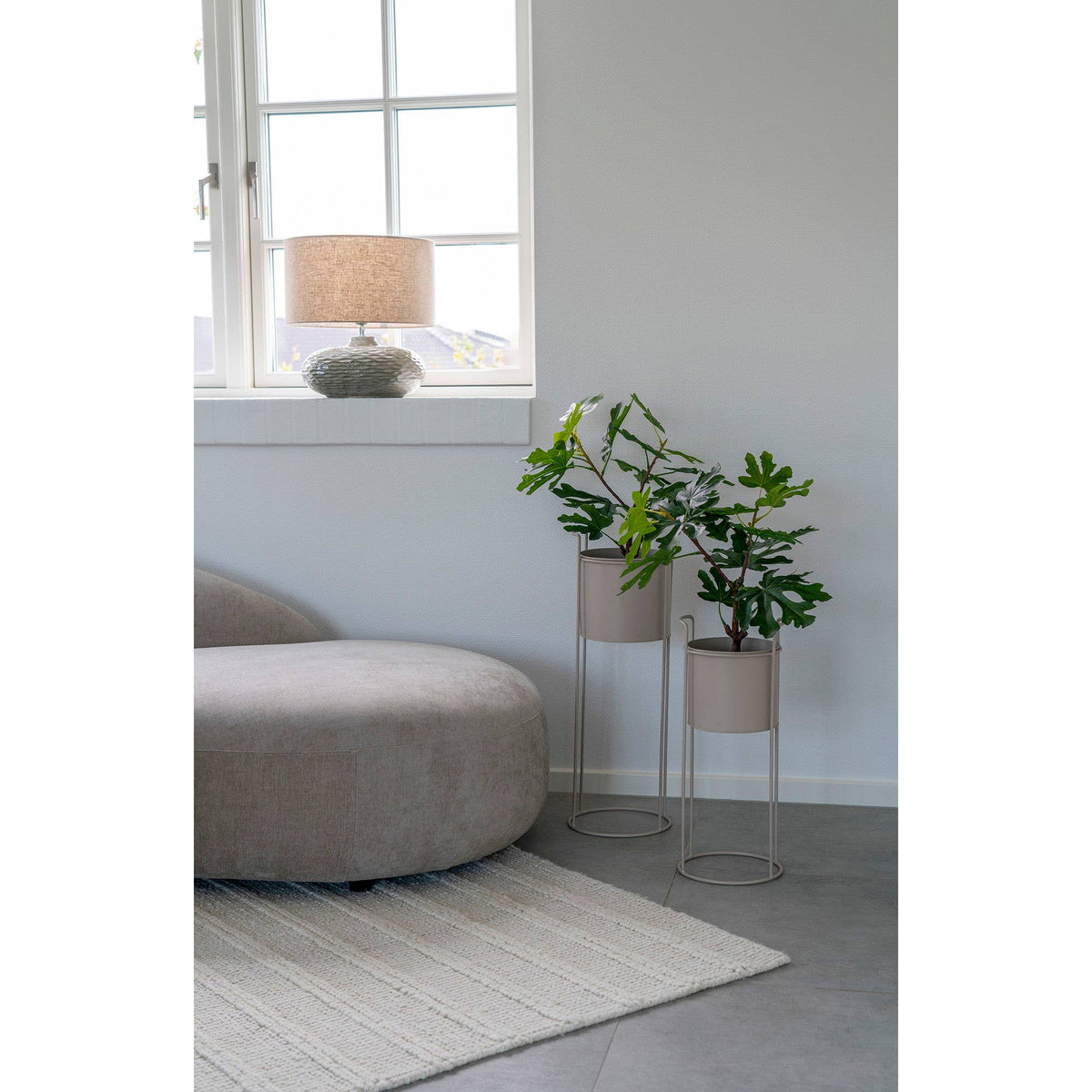 2er Set Blumenständer aus Stahl, Sand, modernes Design