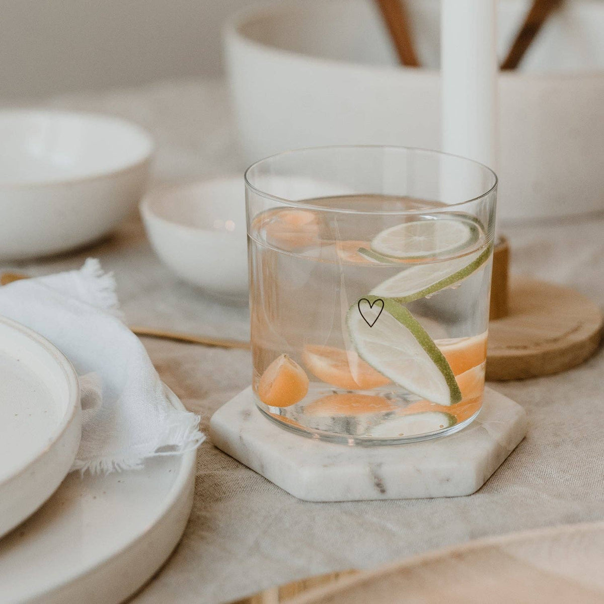 Trinkglas aus Glas, 350 ml, mit kleinem schwarzem Herz