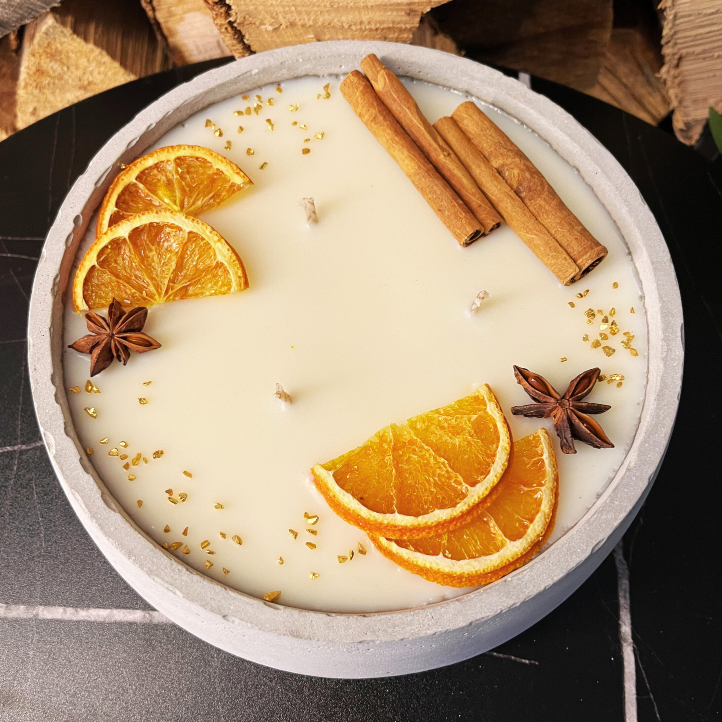 Handgemachte Betonkerze "Big Grey" 3x Baumwolldocht mit Duft Vanilla Toffee von DochtFreunde