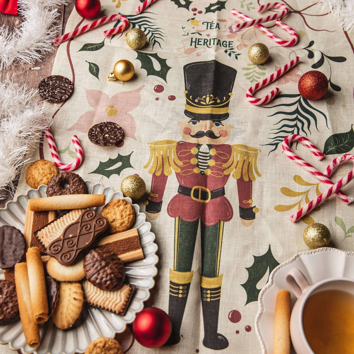 Weihnachtsgeschirrtuch aus 100 % Leinen – Tea Heritage