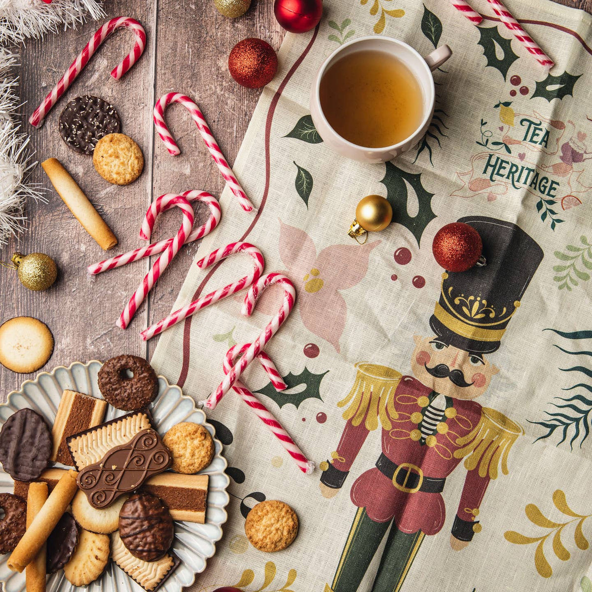 Weihnachtsgeschirrtuch aus 100 % Leinen – Tea Heritage
