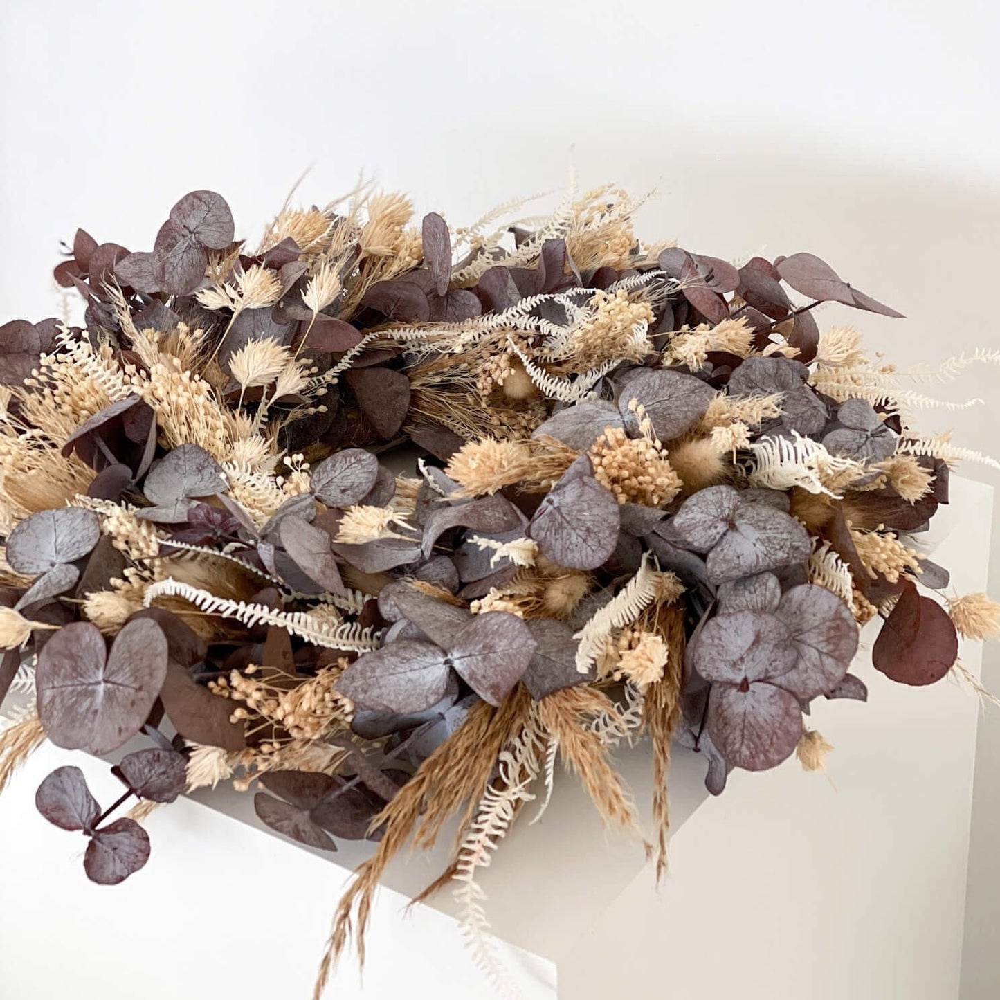 Adventskranz "Beige/Rot" aus Trockenblumen