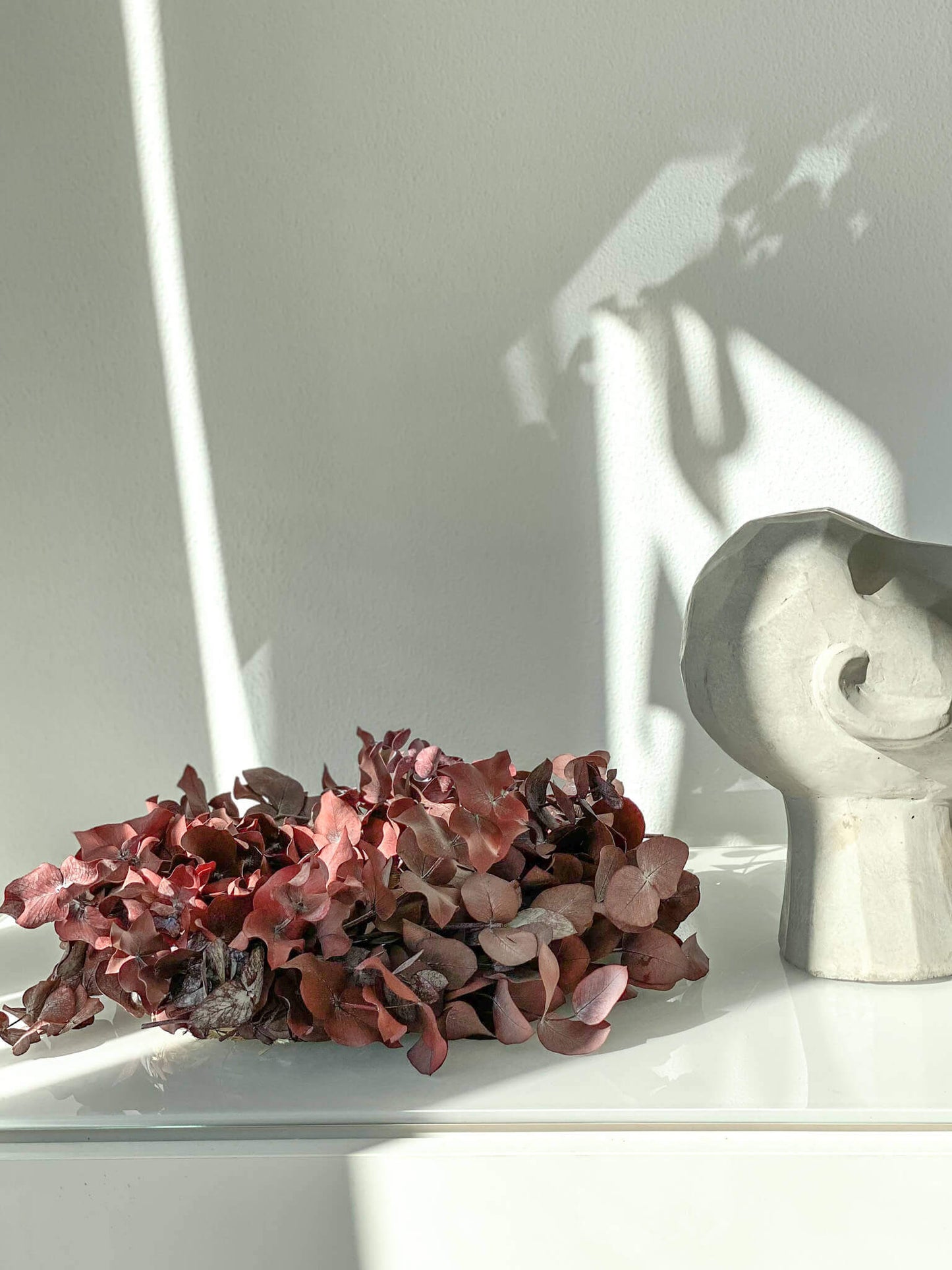 Adventskranz Trockenblumen "Eukalyptus rot"