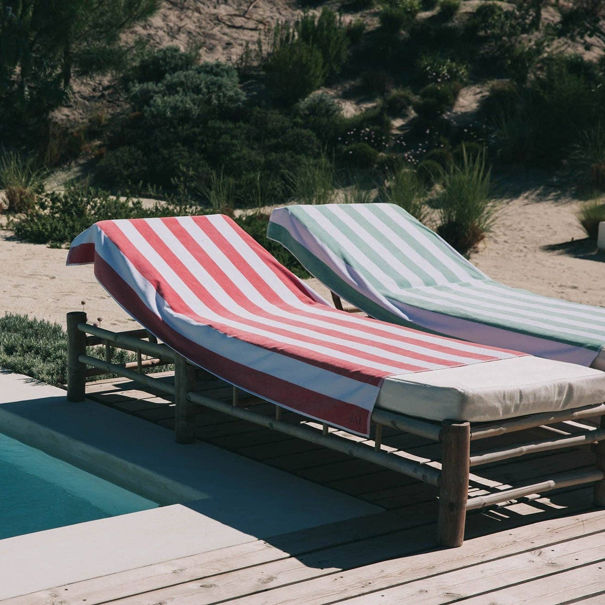 Premium Strandtuch Gibalta grün gestreift, 100 × 180 cm