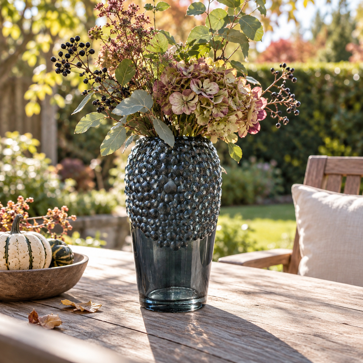 Vase aus Glas, 25cm hoch, in Dunkelgrau